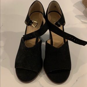 Versona Open Toe Suede Heel